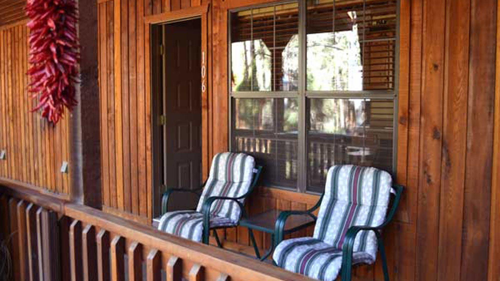 Shadow Mountain Lodge And Cabins رويدوسو، نيومكسيكو المظهر الخارجي الصورة